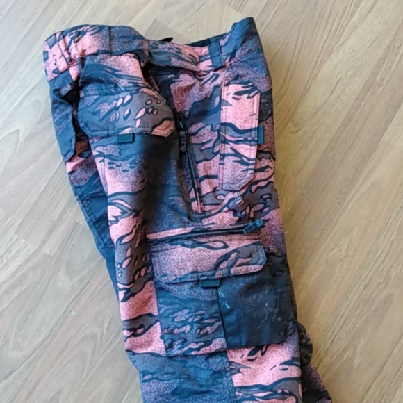 Iceburg Ski Pants - Picture 2 of 7